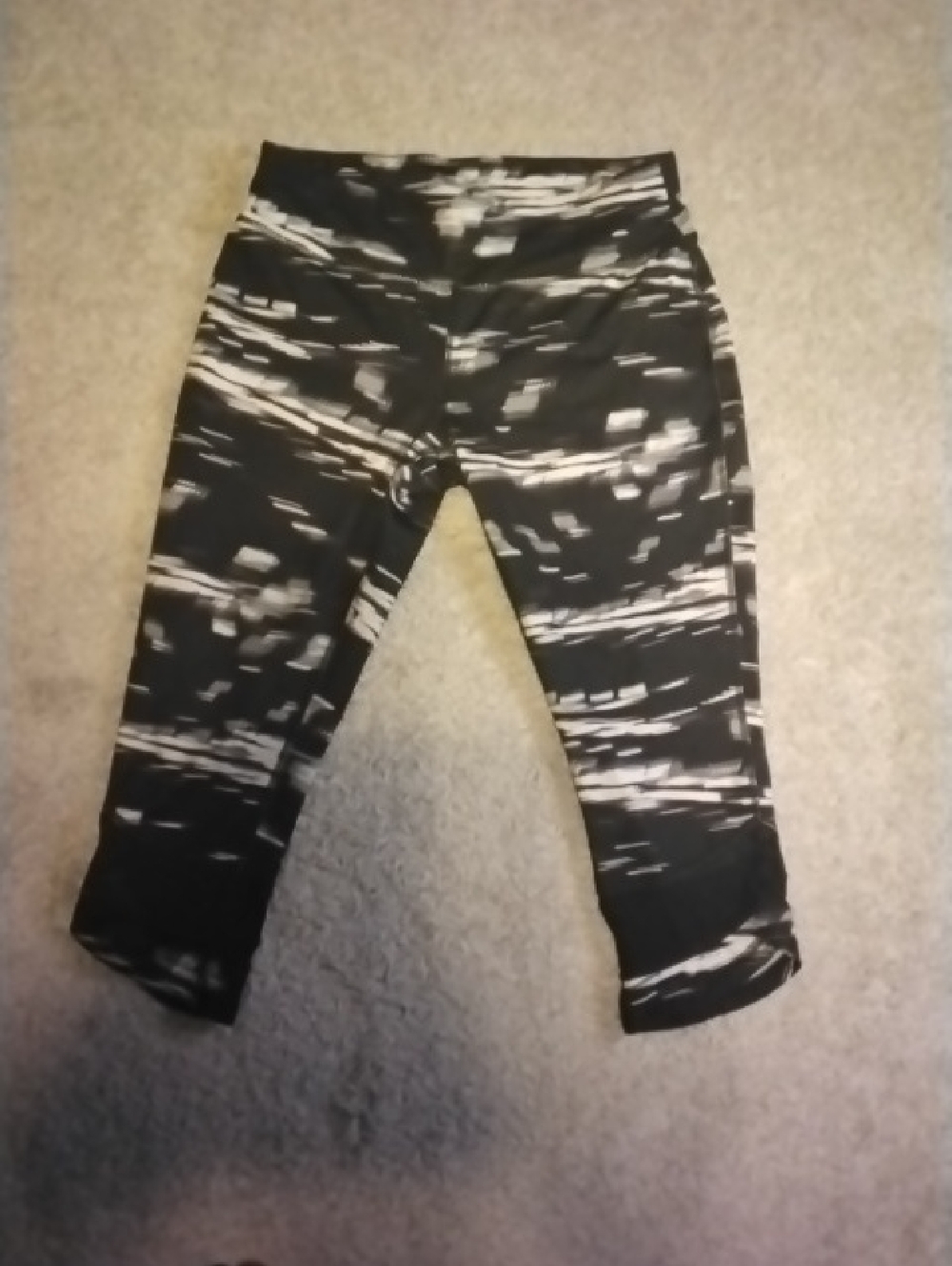 Athleta Kids Black and White Patterned Leggings